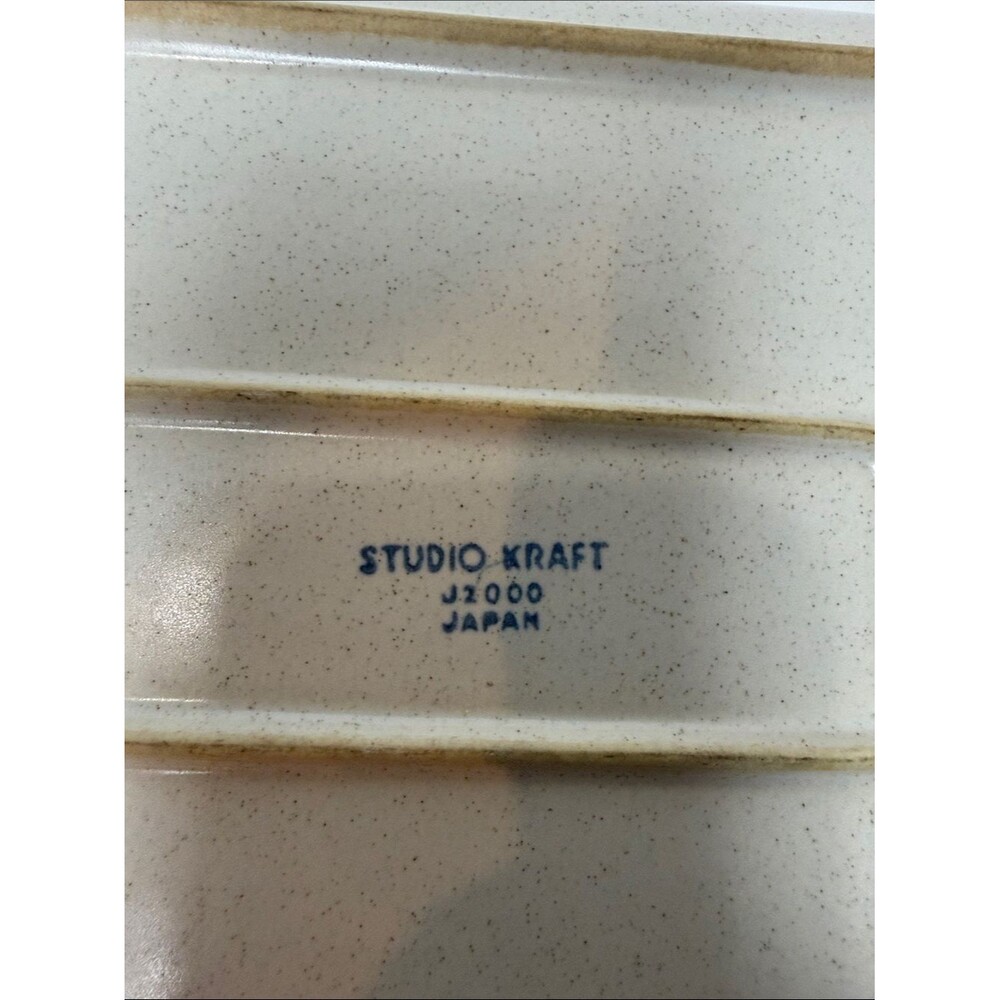 Studio Kraft J2000 Rectangular Casserole Dish with Handles - Speckled Cream - Picture 3 of 6